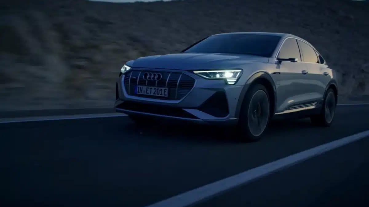 Audi Matrox Audi’s genius Matrix LEDs adapt in real time for night driving ...