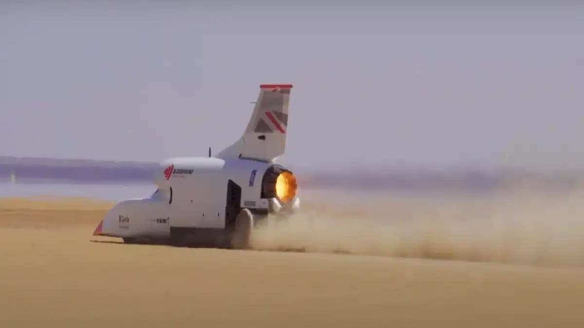 Jet-powered car that looks like a rocket could hit supersonic speeds on ...