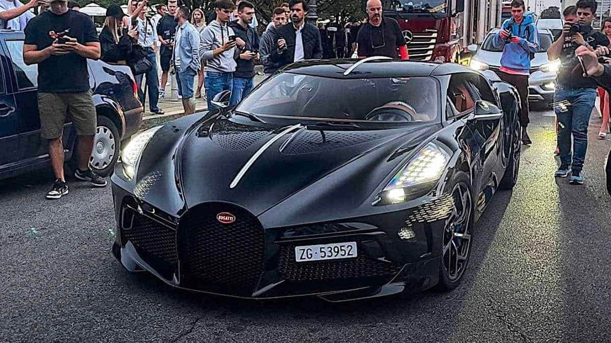 Bugatti-La-Voiture-Noire-