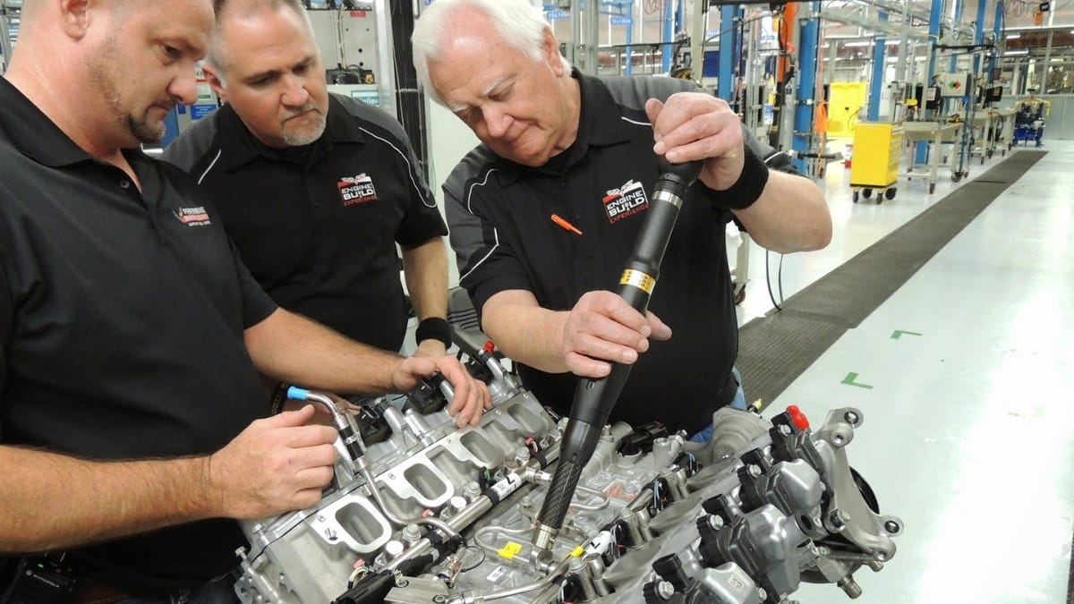 Engine Stating Video Corvette owners can hand-build their own engines starting this spring