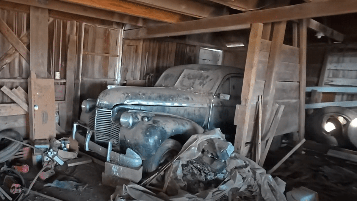 Rare 1940 Chevy Master surfaces after 64 years in storage, showcasing ...