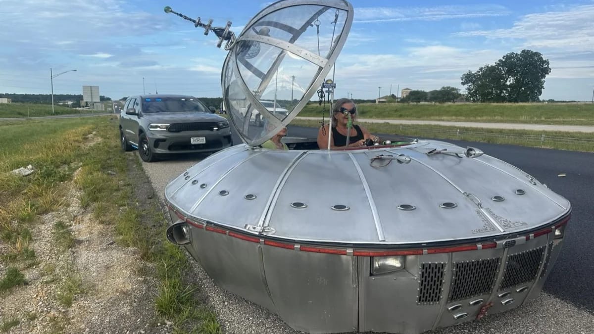 Police officer pulls over 'flying saucer UFO' in the weirdest
