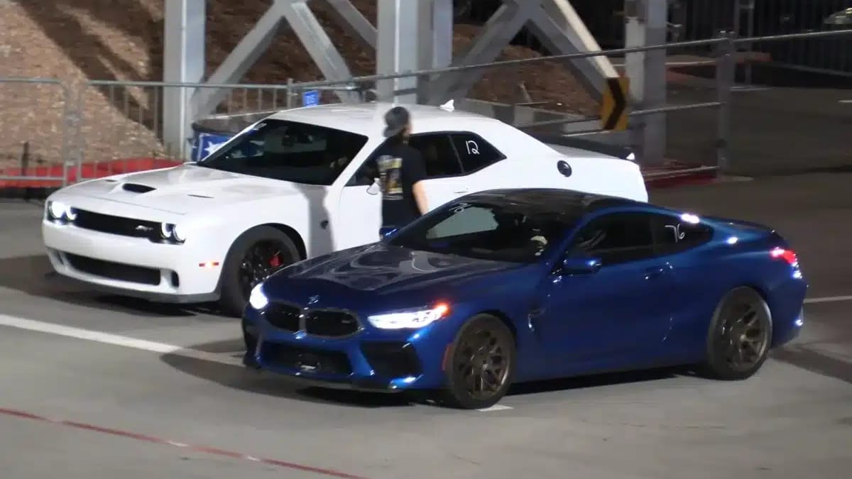 Dodge Challenger and Charger Hellcat drag race BMW M8 and it didn't go ...