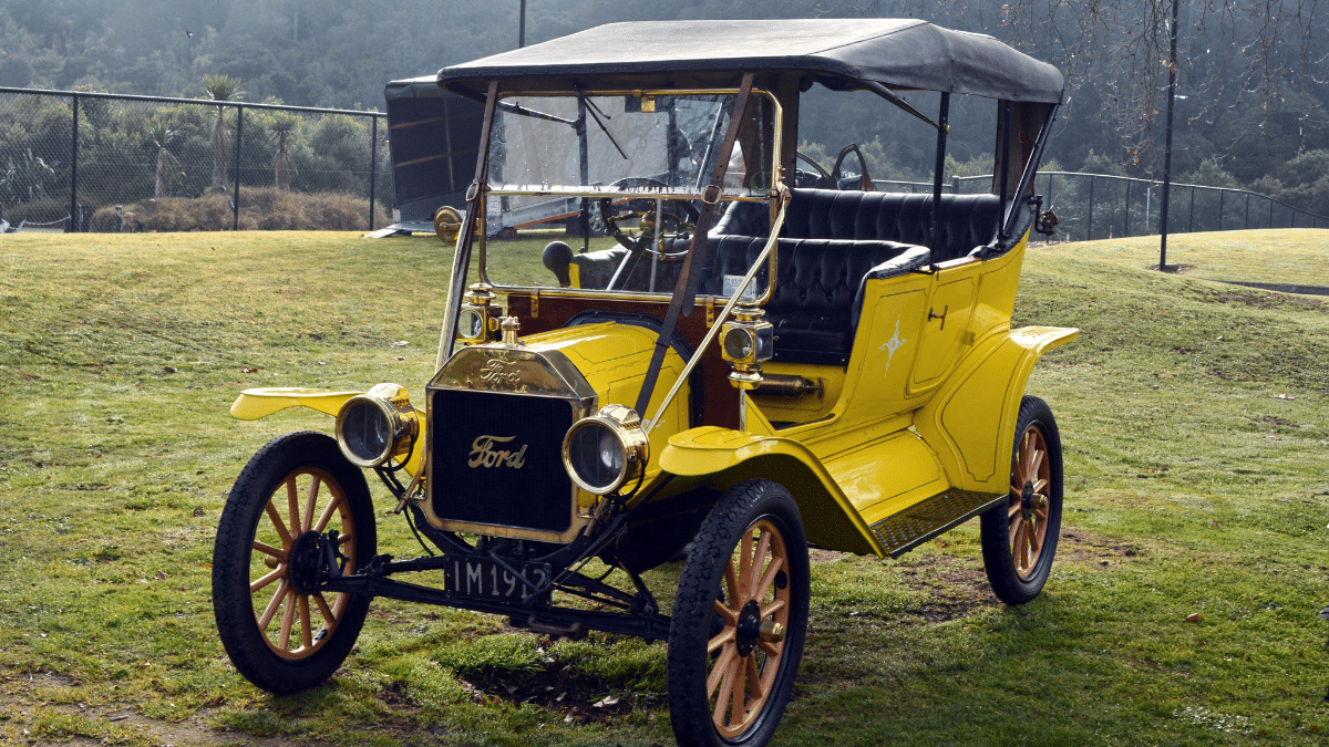 Model T R4wd Before 4x4s and SUVs, the Ford Model T was the ultimate off-roader