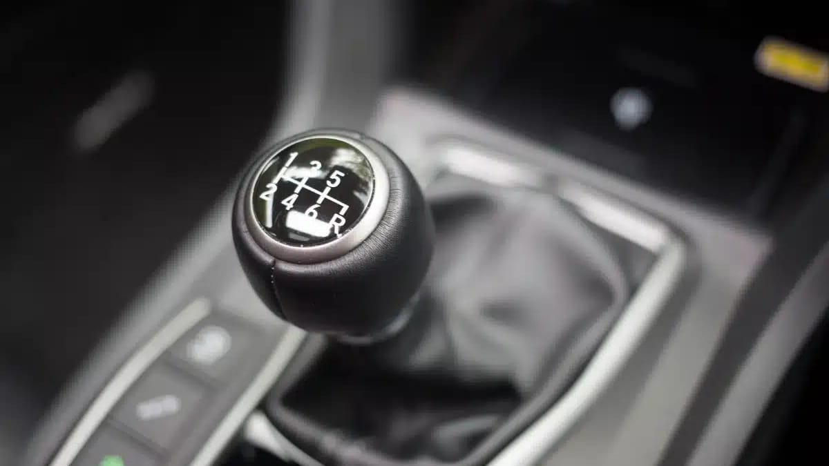 There's a trick to teaching someone how to drive stick in minutes