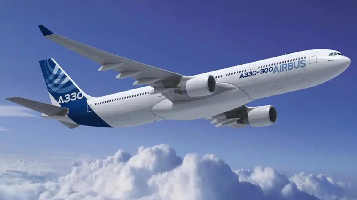 Pilot’s perspective of how he lands an Airbus A330 is simply beautiful