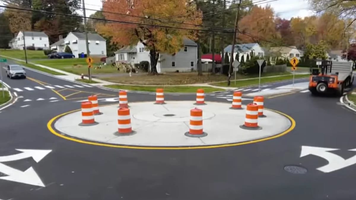Connecticut’s roundabout baffled drivers so much that engineers had to ...