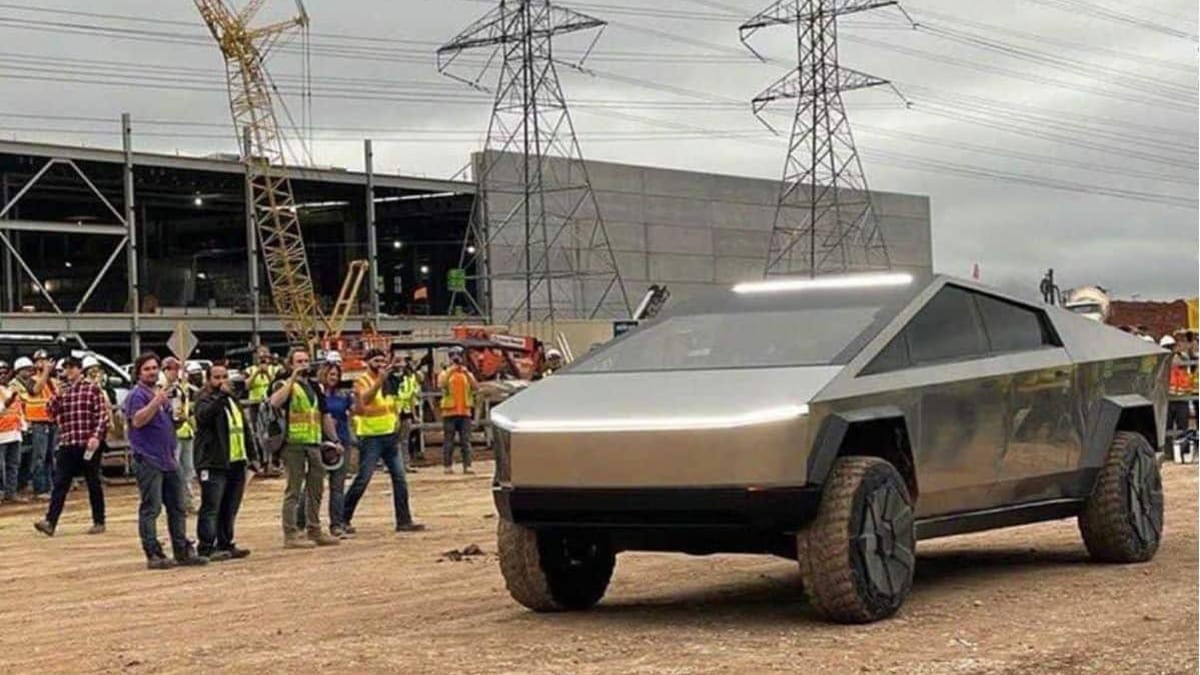 First production Tesla Cybertruck (finally!) leaves the factory