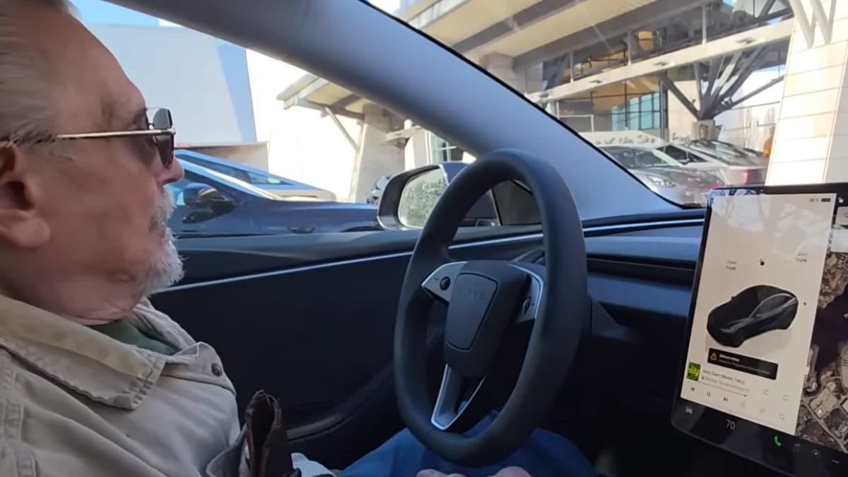 Retired bus driver, 82, who doesn't like EVs tries Tesla Model 3 for ...