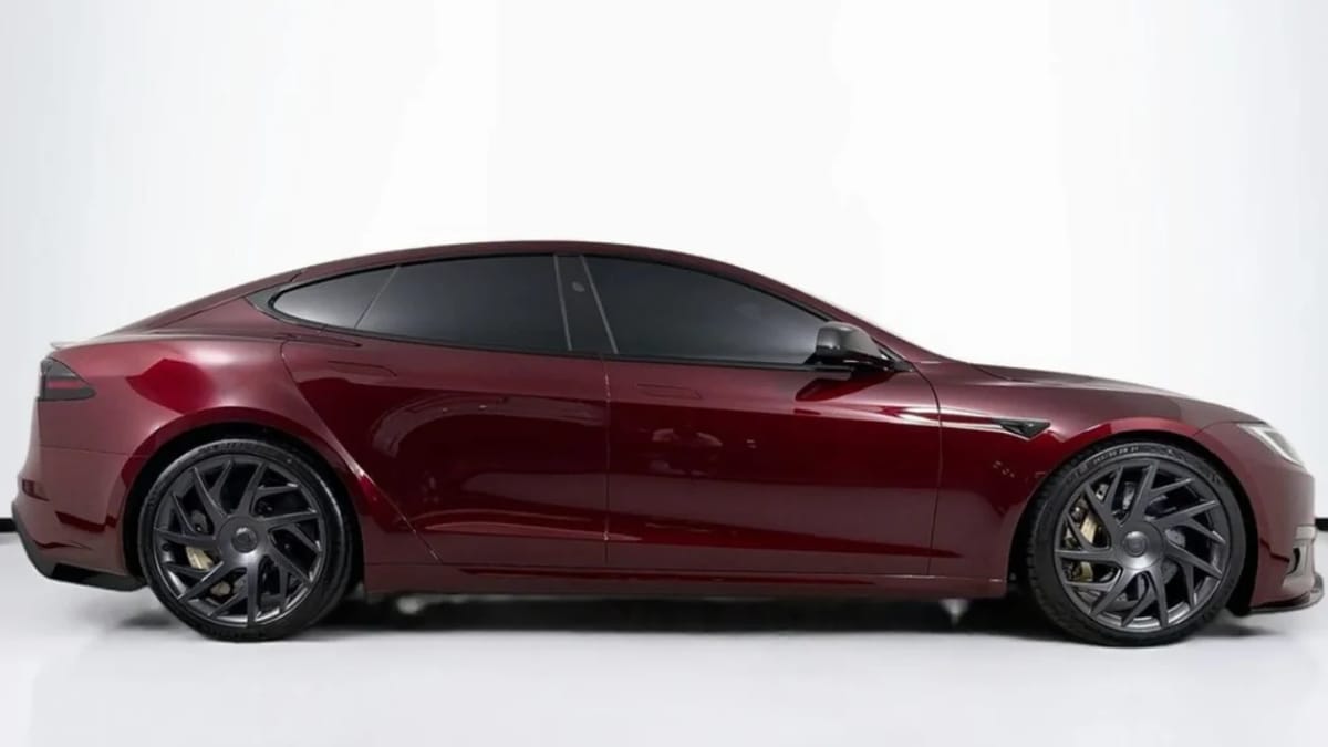 US man could be set to feel the wrath of Tesla after trying to flip one of the last Model S Plaids ever built for a wild price despite ban