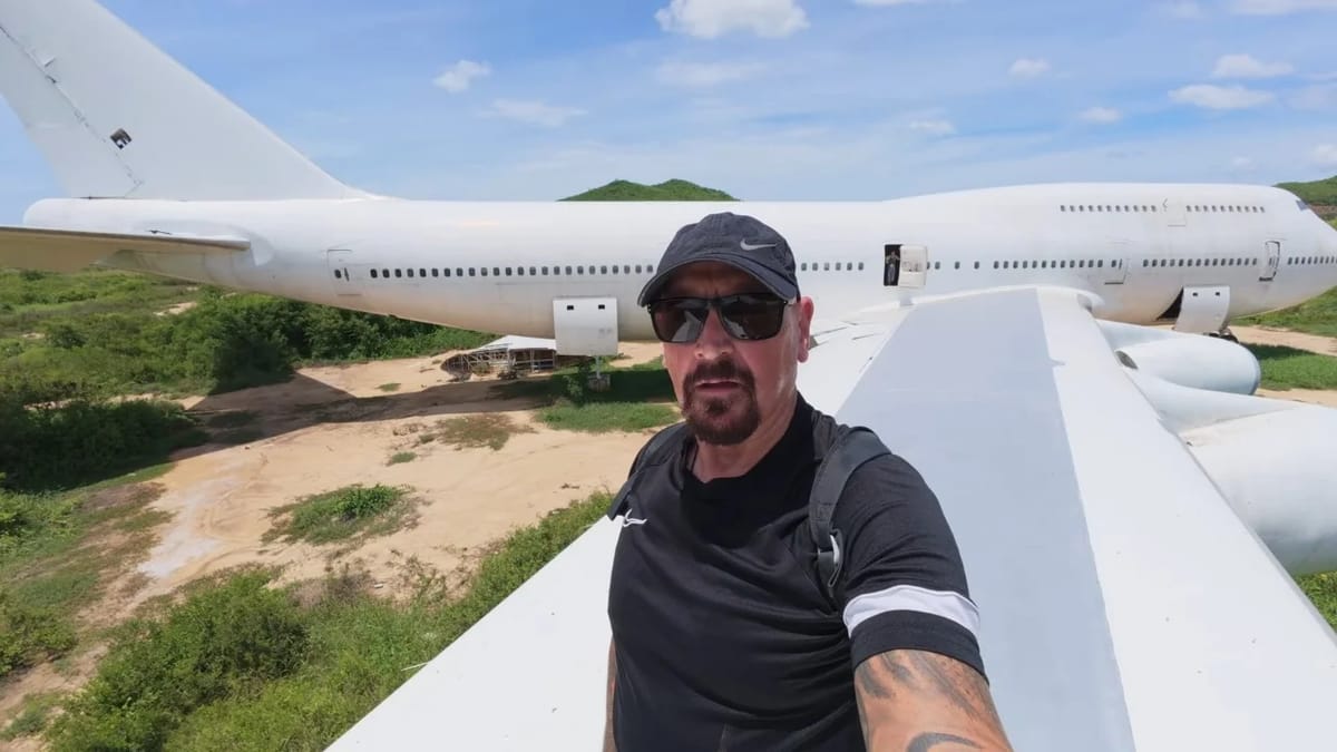 Man finds a Boeing 747 randomly sitting in a field in Thailand and