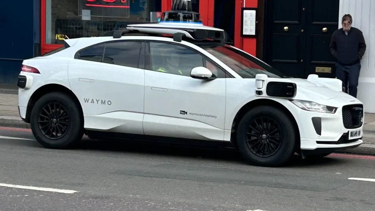 Painted Waymo We spotted a Waymo mapping the London streets and it gave us a taste of ...