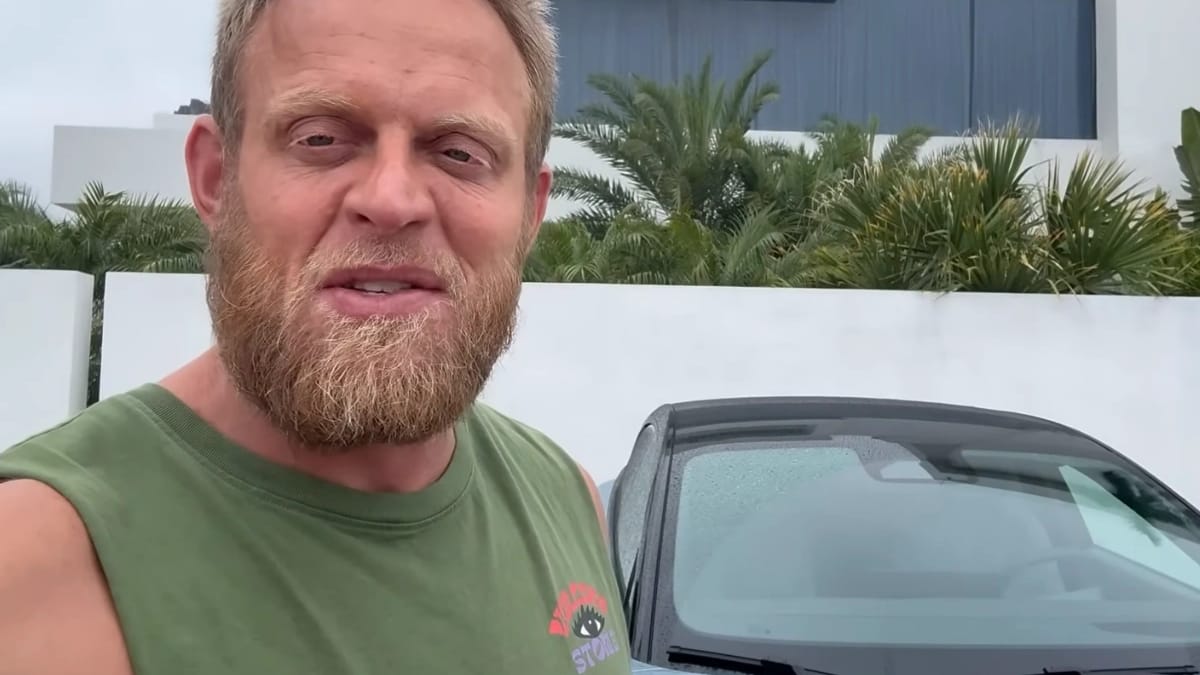 Man spends 3 days driving 620 miles in Chinese car and is blown