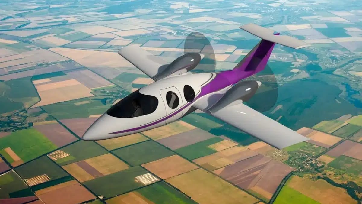 Guy found a ‘spaceship’ plane on Facebook Marketplace, went to see it ...