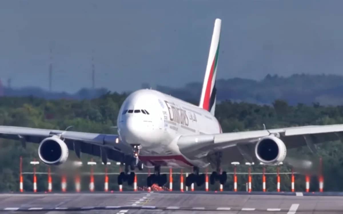 airbus-a380-pilot-most-difficult-crosswind-landing