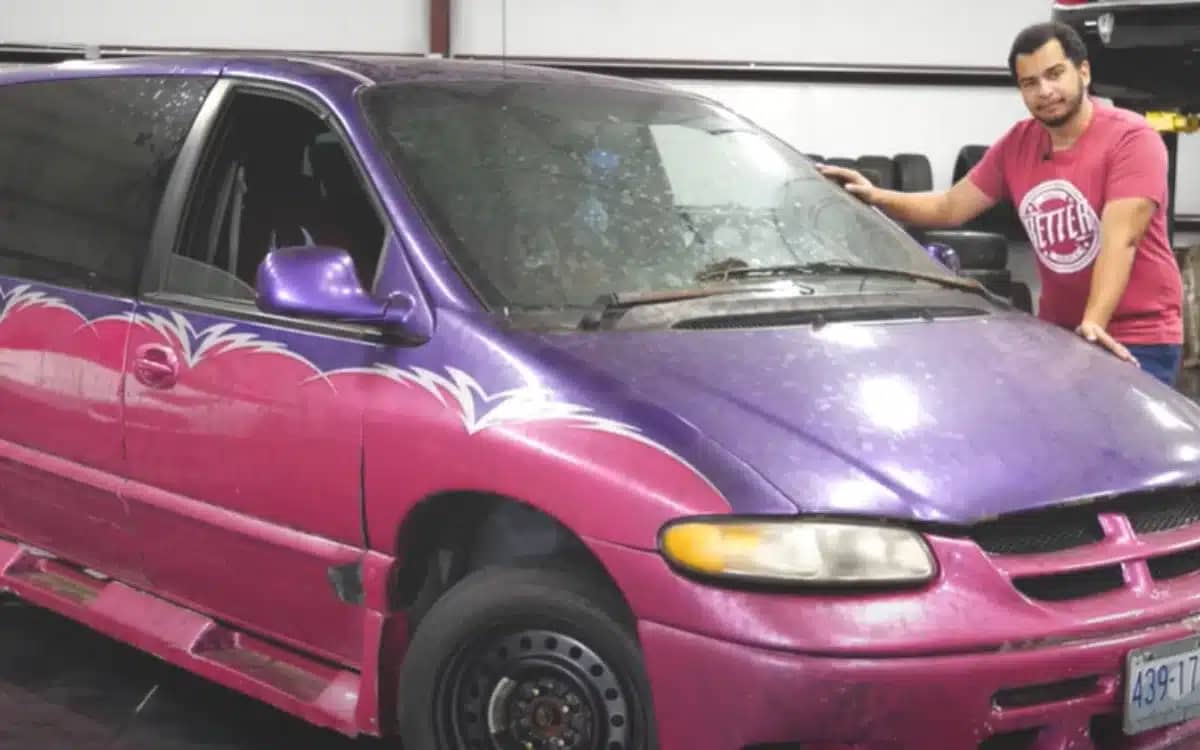 youtuber-buys-abandoned-minivan-reveals-biggest-secret-pimp-my-ride