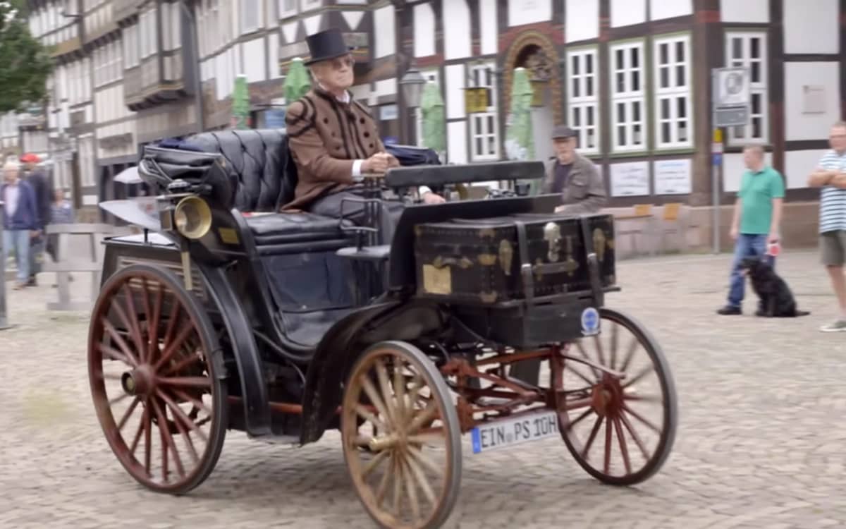 1894-benz-victoria-oldest-road-legal-car-in-the-world