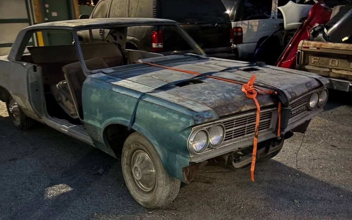 auction-news-first-pontiac-gto-muscle-car-sale-ebay-1964