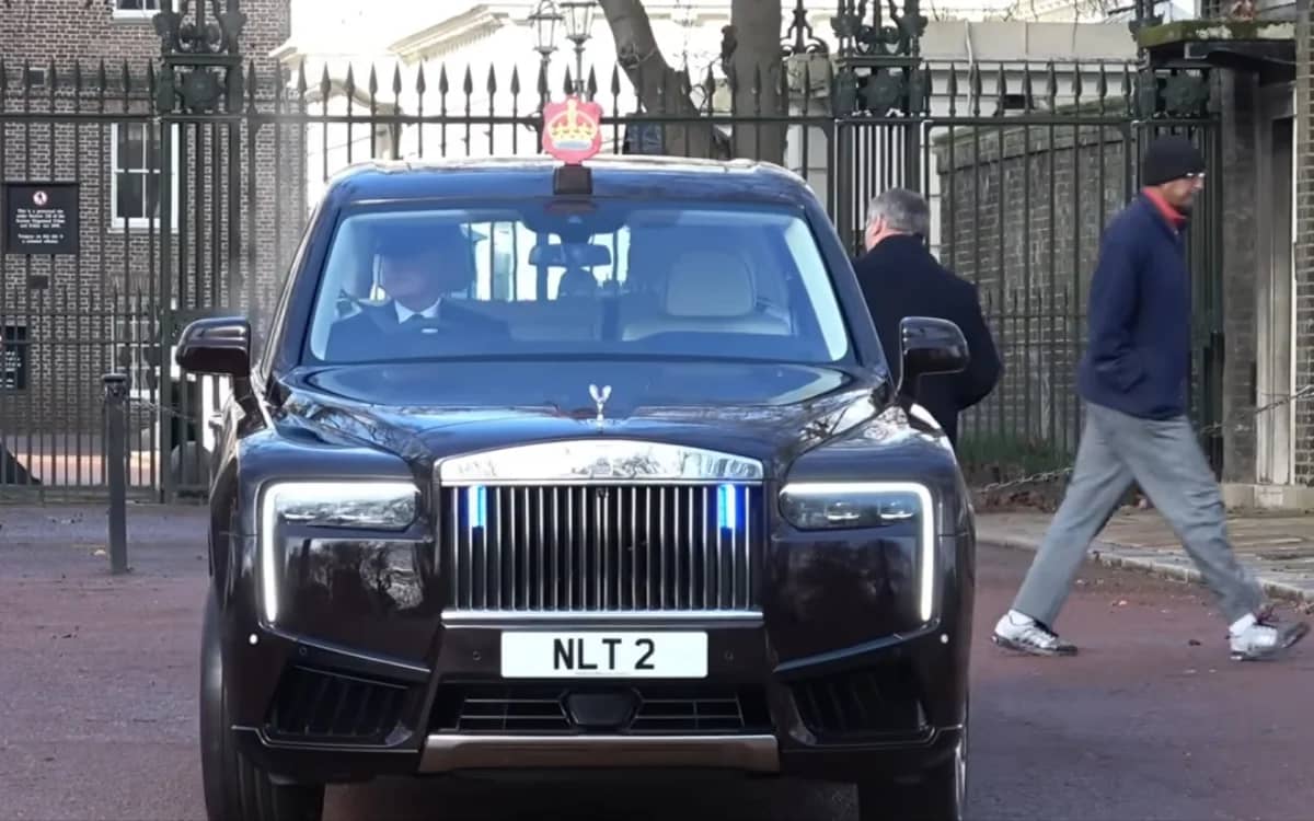 king-charles-iiis-rolls-royce-cullinan-series-ii-makes-royal-debut