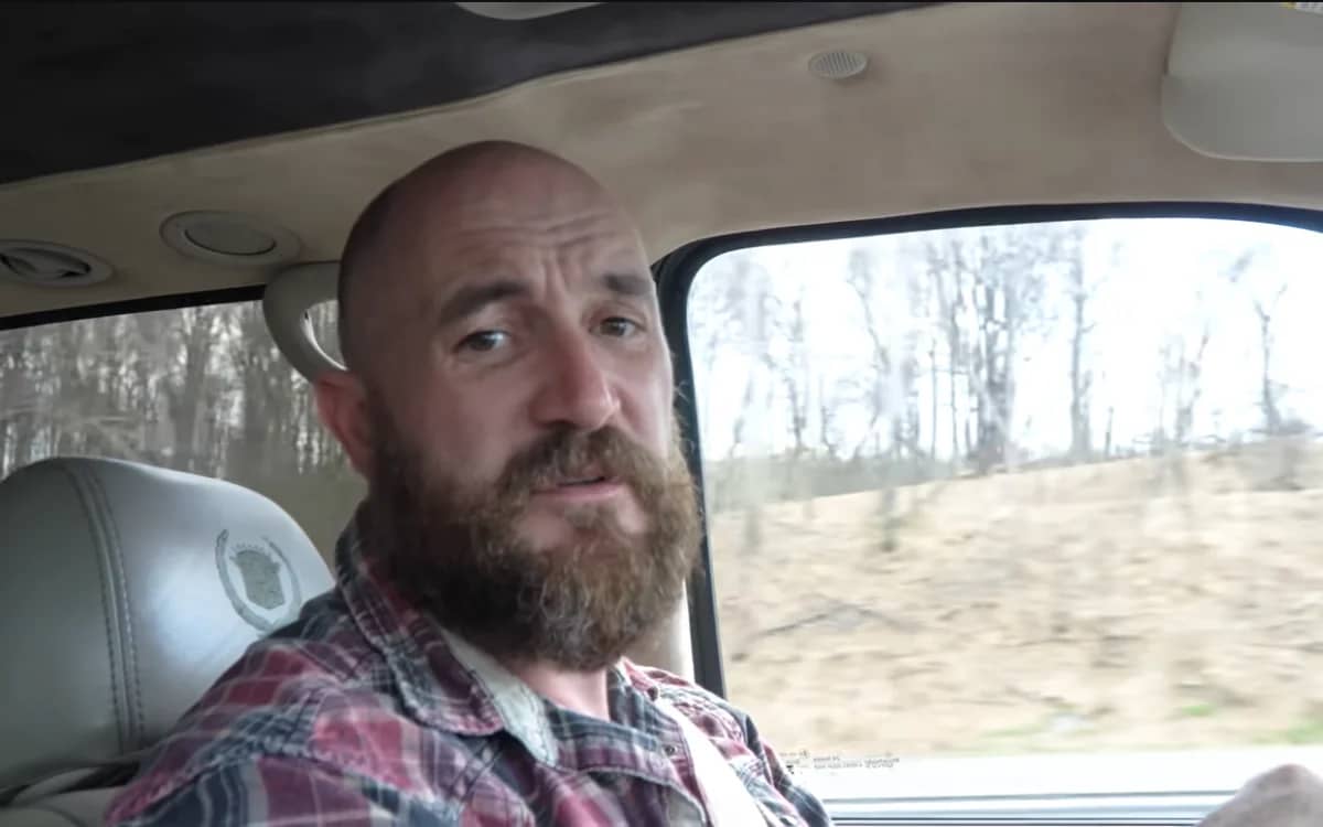 man-realizes-free-abandoned-boat-is-full-sized-yacht