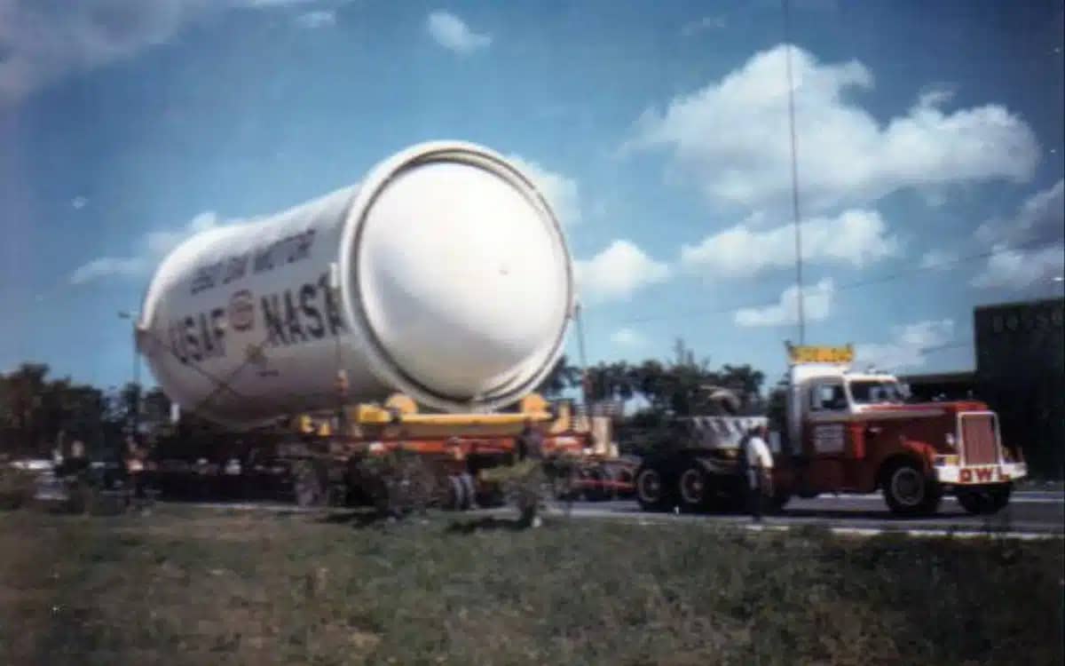 abandoned-nasa-aerojet-rocket-found-in-florida-everglades