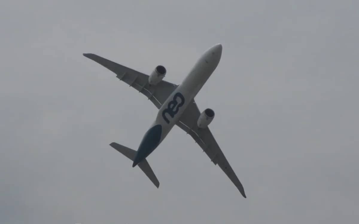 airbus-a330-neo-defies-physics