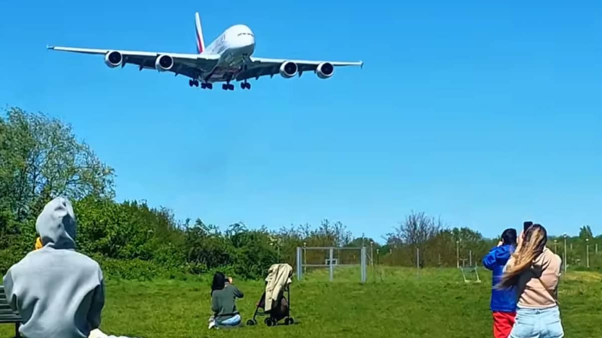 airbus-a380-crab-crosswind-landing