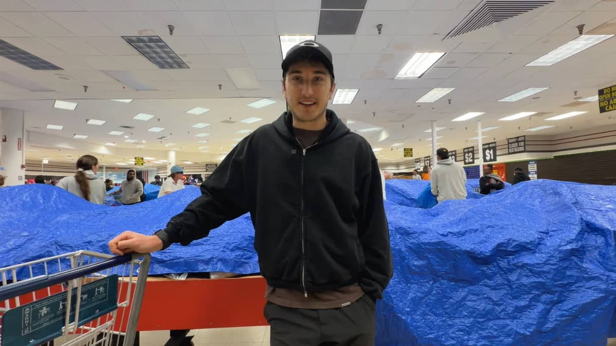 Georgia man goes to world's largest Amazon returns store and drops $262 to try and turn a profit