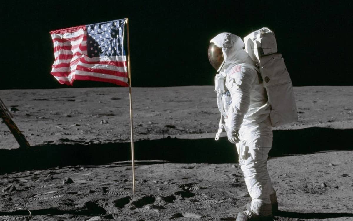 nasa-technologies-for-apollo-missions-power-devices-we-use