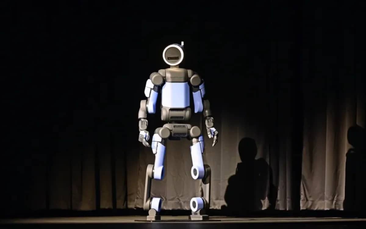 boston-dynamics-unveiled-atlas-robot-swaps-own-batteries-has-56-joints