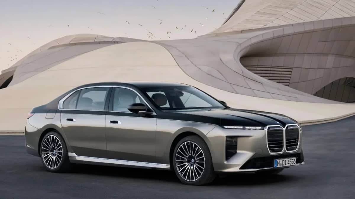 The 2027 BMW 7 Series refresh brings it in line with the new i3 and the result is BMW's most luxurious interior ever