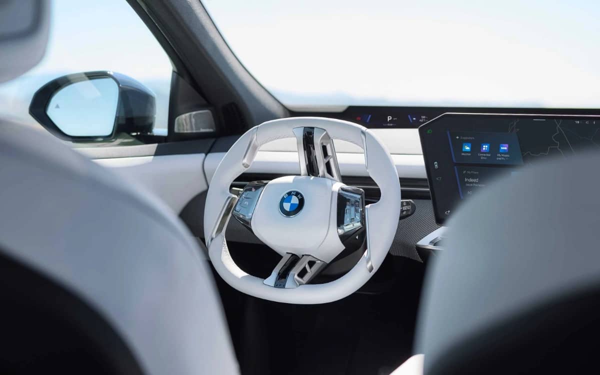 bmw-explains-unusual-steering-wheel-design-in-new-evs