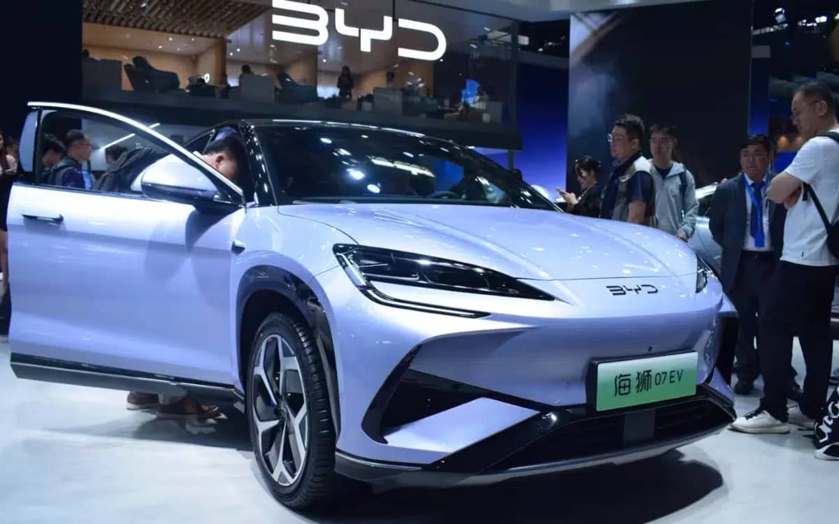 new-figures-reveal-chinas-byd-has-overtaken-tesla-in-the-uk