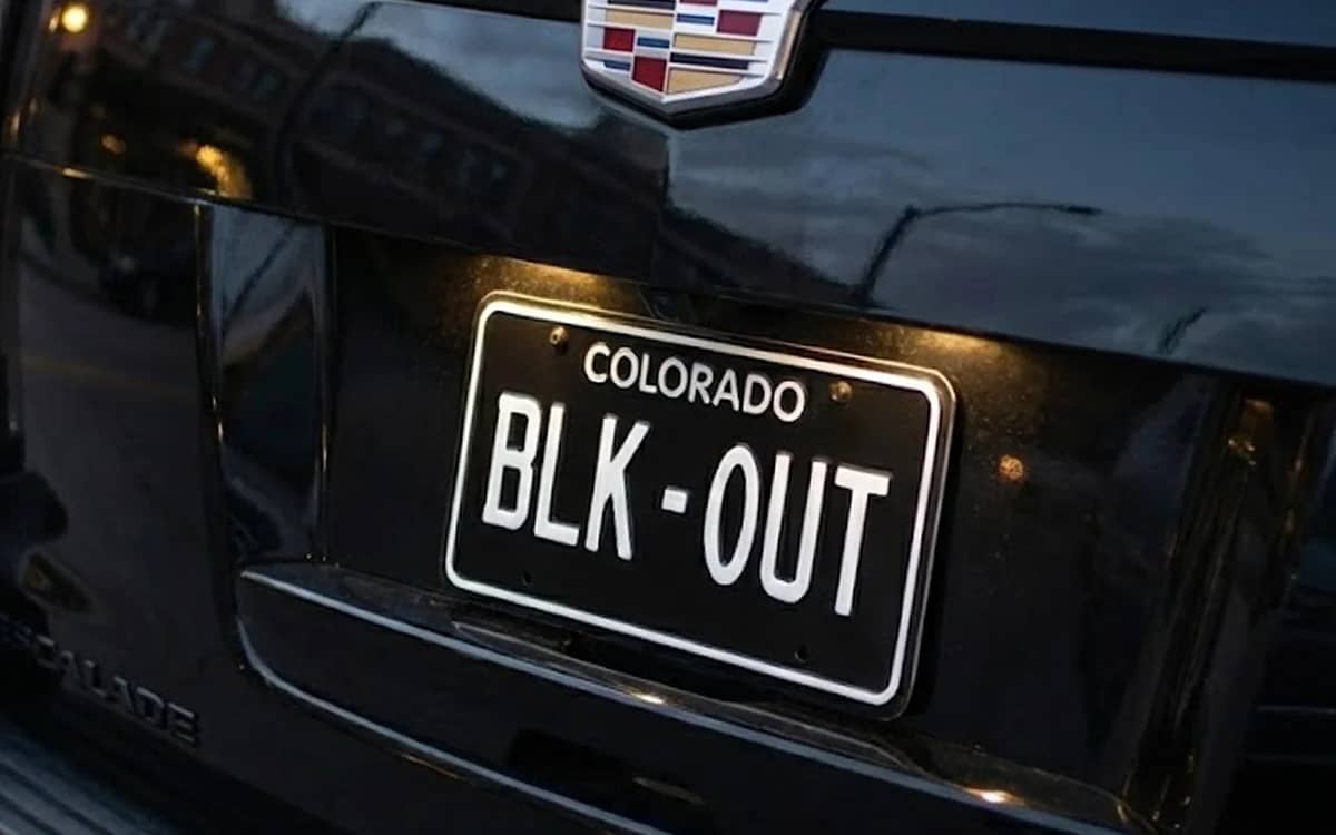 blackout-license-plates-popping-up-usa