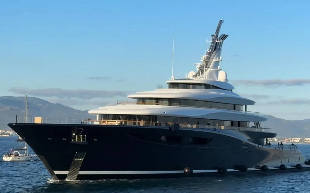 patrick-dovigi-spent-so-much-money-on-superyacht-fuel