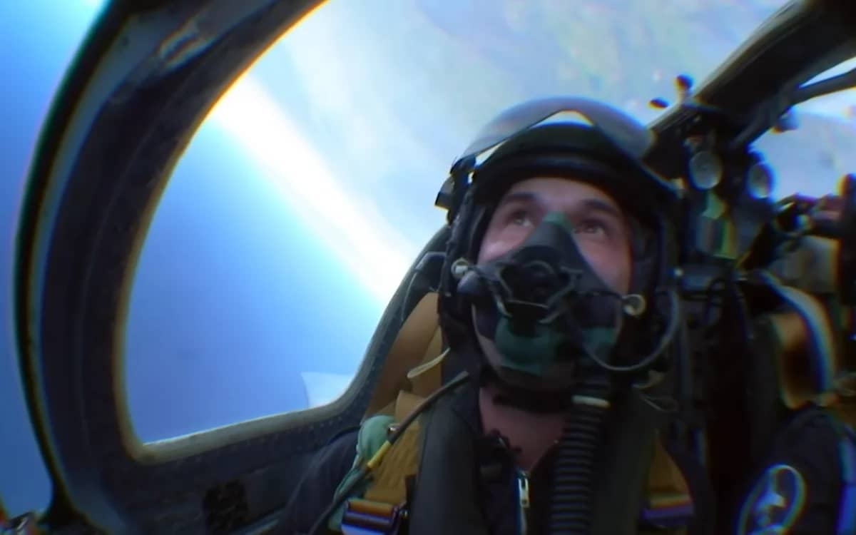 This is what it looks like to fly beyond the Earth's atmosphere in a vintage fighter jet
