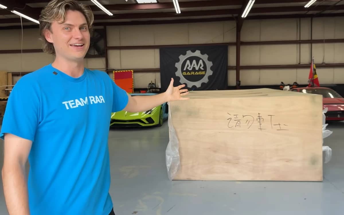virginia-youtuber-bought-30000-alibaba-foam-bugatti