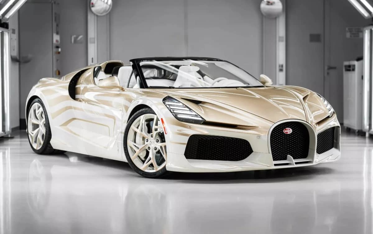 Bugatti Sur Mesure reveals La Perle Rare one off W16 Mistral with bespoke gold and white hand painted finish