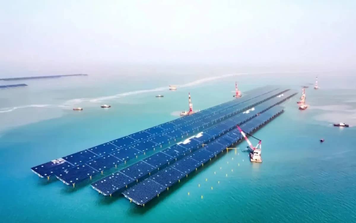 china-worlds-largest-offshore-solar-farm
