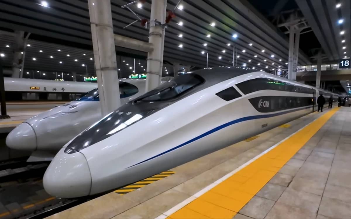 china-crh2e-fast-train-sleeping-pods