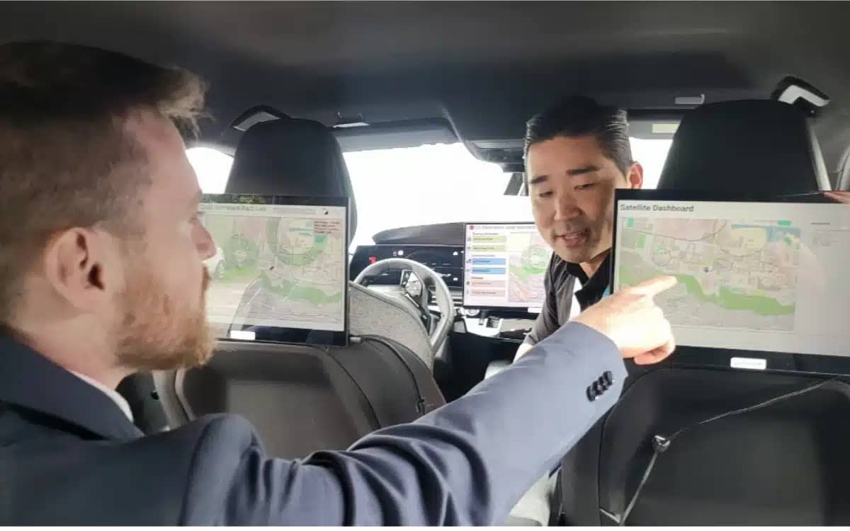 cars-calling-outer-space-lg-new-satellite-technology