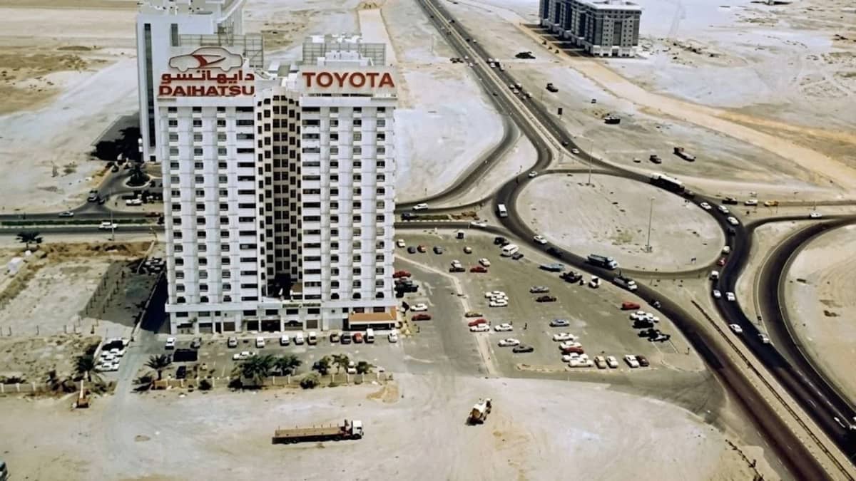 dubai-toyota-building-then-v-now