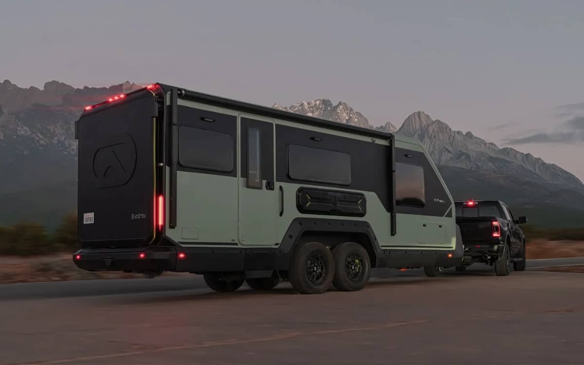 evotrex-pg5-claims-to-be-worlds-first-power-generating-rv