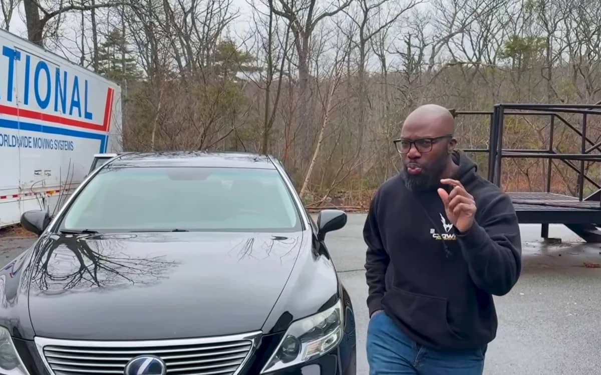 us-man-buys-rare-lexus-for-2000-dollars-failed-one-small-snag