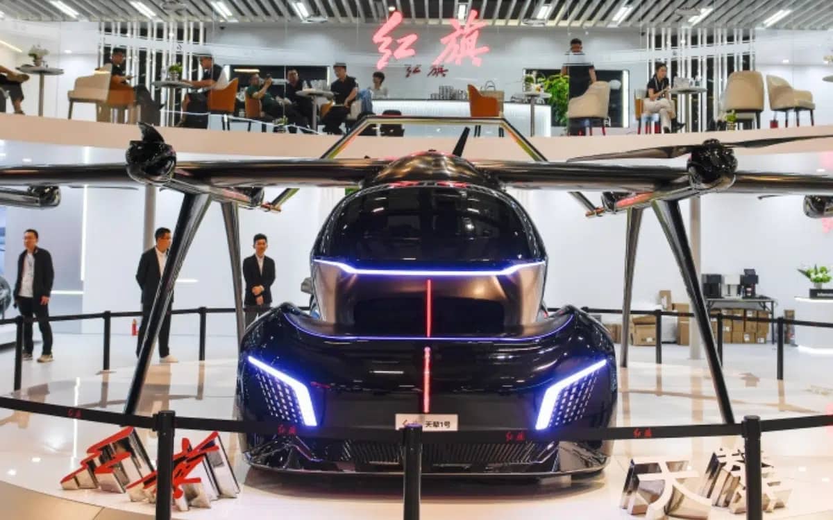 flying-cars-unveiled-at-auto-shanghai-faw-group-hongqi