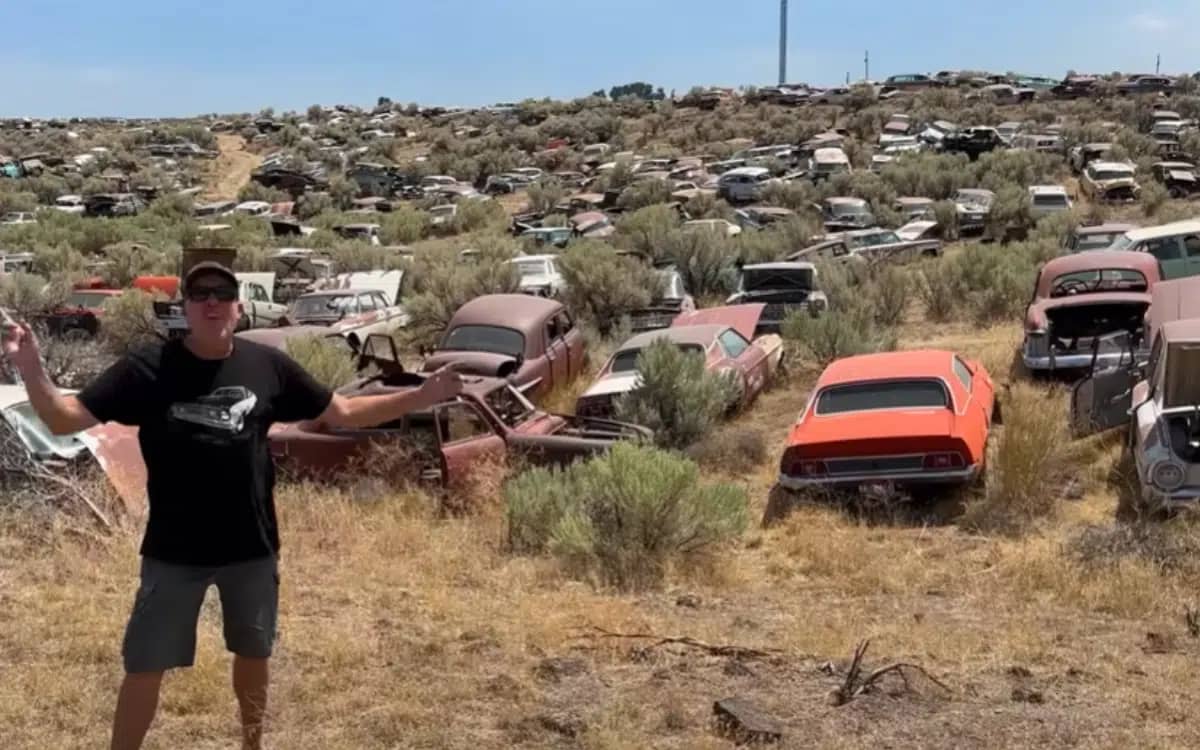 idaho-abandoned-cars-largest-classic-car-junkyard-in-us