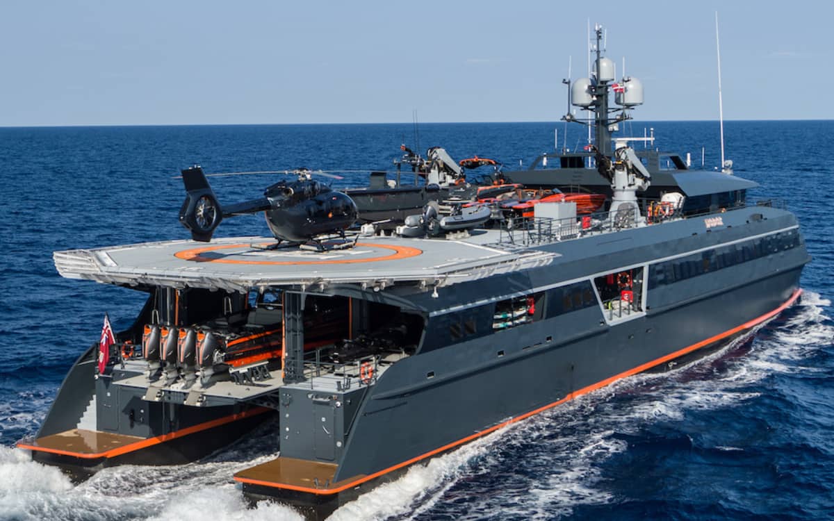 the-worlds-largest-floating-toy-box