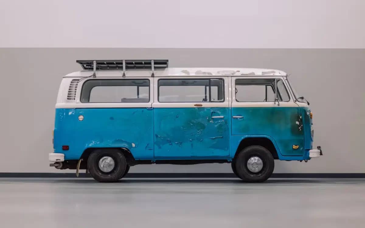 volkswagen-restoring-vintage-microbus-california-wildfires