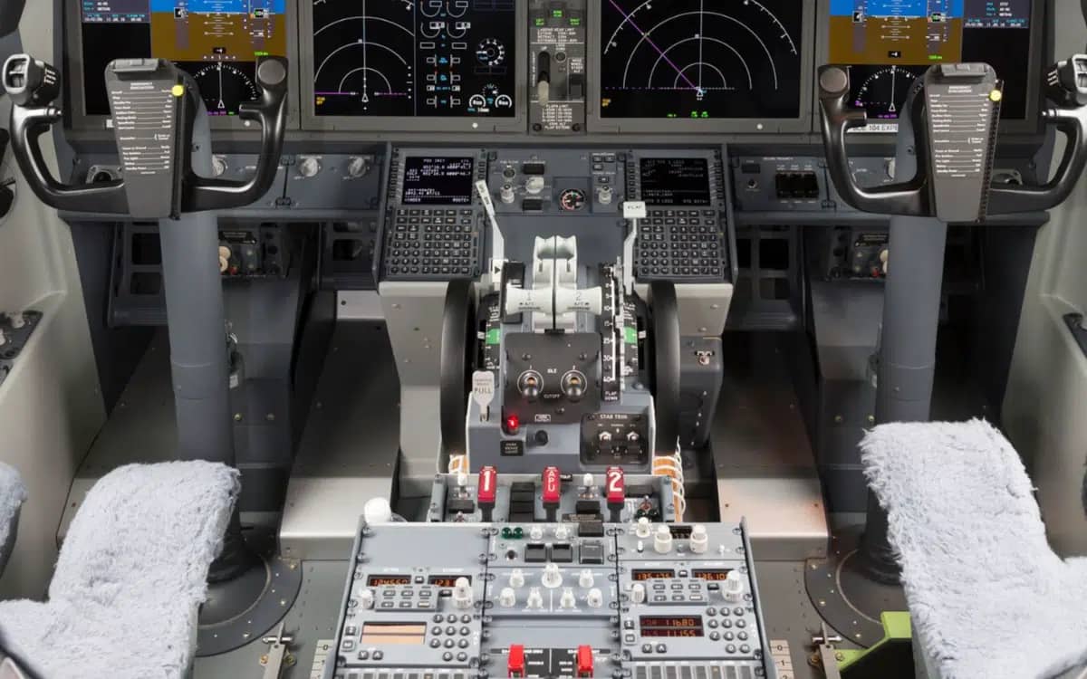 boeings-pilot-first-approach-relic-instrument