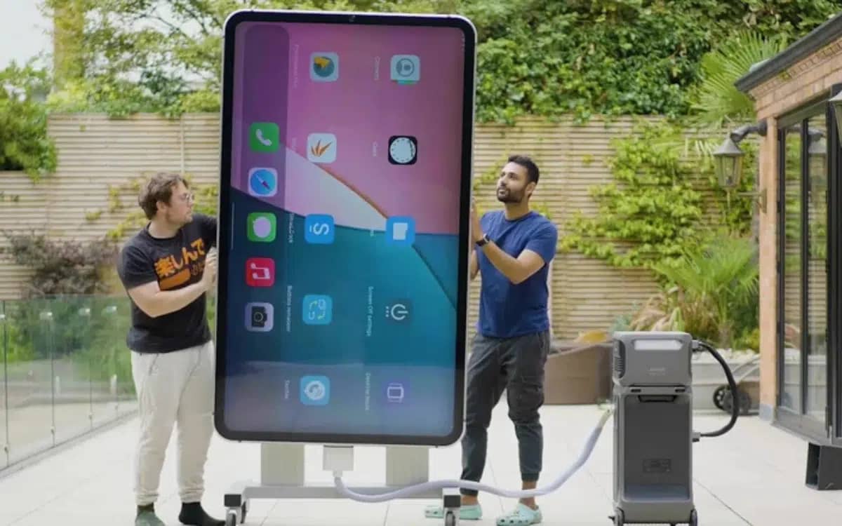 biggest-iphone-has-a-35000-camera